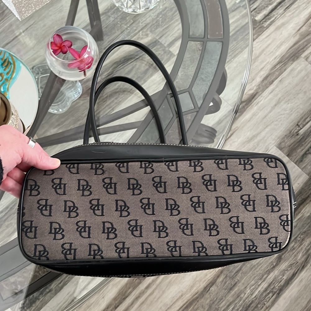 🖤🩶VINTAGE DOONEY & BOURKE PURSE 14Wx9.5L GREY & BLACK GREAT CONDITION! - Picture 9 of 13